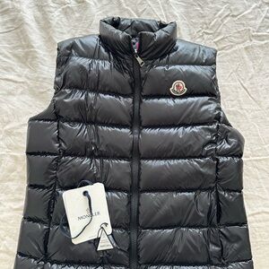 Moncler Grant Shiny Black Down Vest